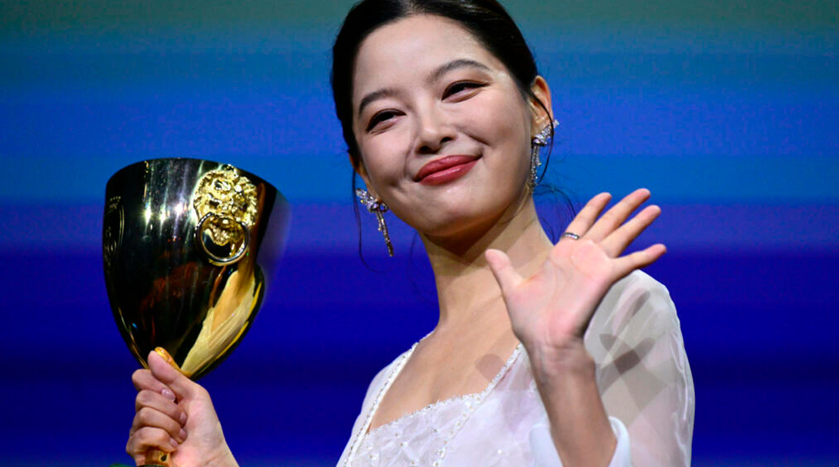 Xin Zhilei premio Mejor Actriz Venecia Xin Zhilei premio Mejor Actriz Venecia